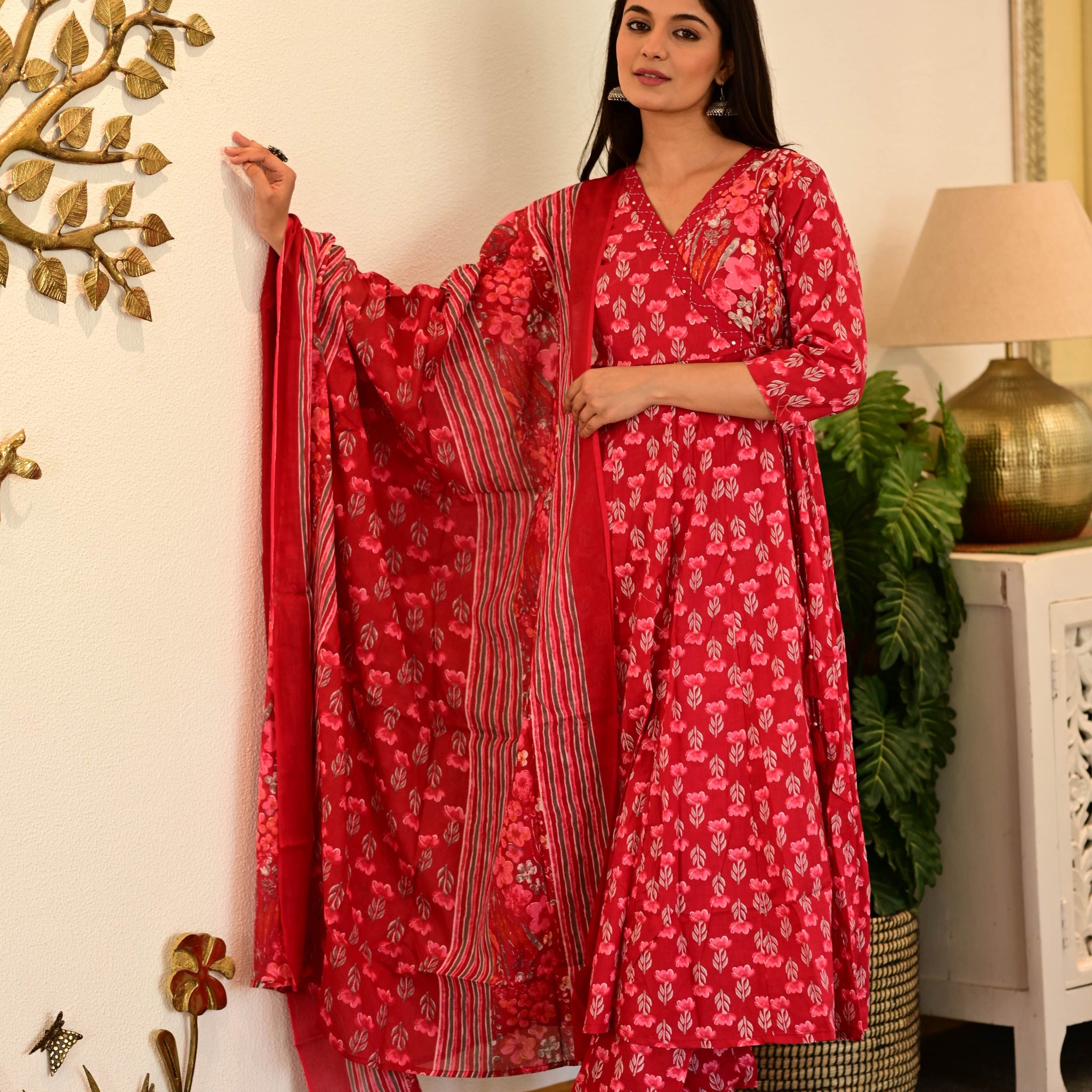 Chic Rayon Kurta Set with Cotton Dupatta – Comfort Meets Style
