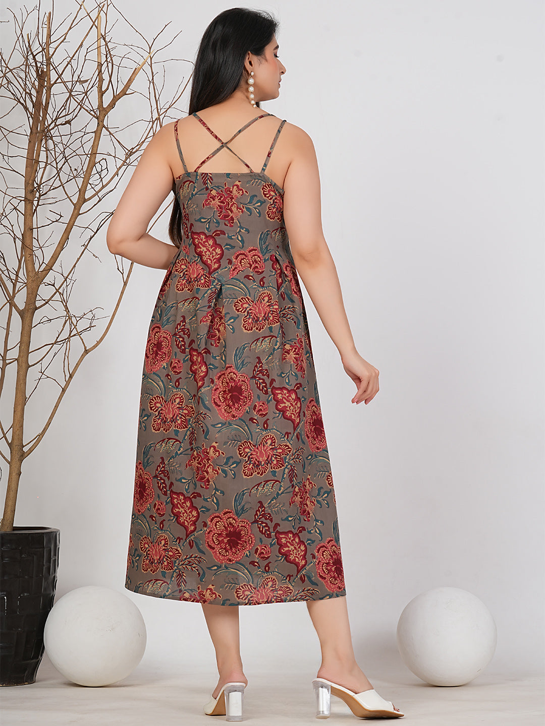 Artistic Bloom Gown - Ruii Fashon